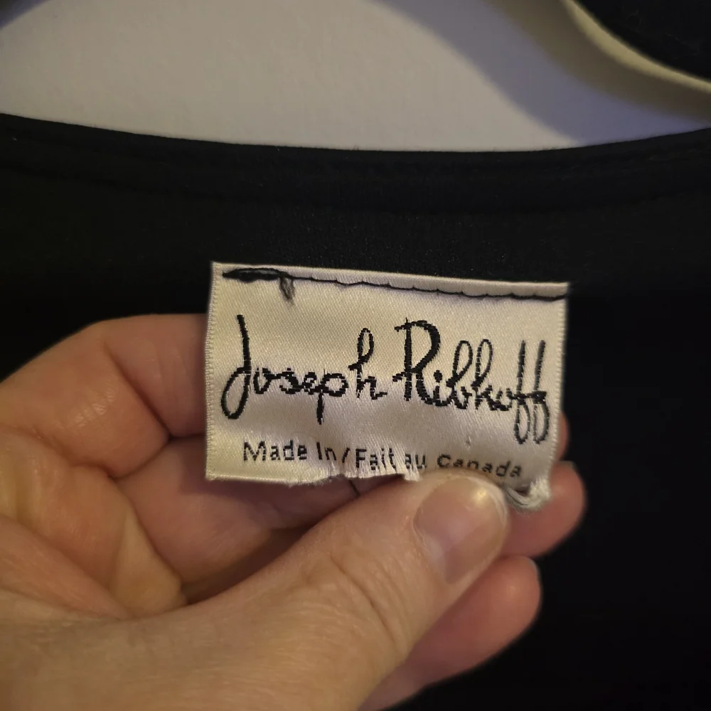 ✨ Joseph Ribkoff Black Sequin Zip-Up Jacket – Elegant Statement Piece - Picture 5 of 8